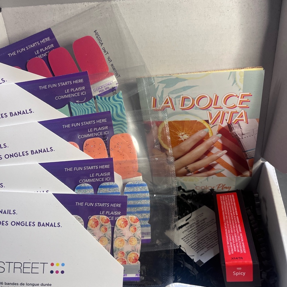 Color Street La Dolce Vita Nail Set - Pink and Orange